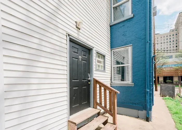 1st Floor - Free Parking - Washer & Dryer - Agh Apartment Pittsburgh