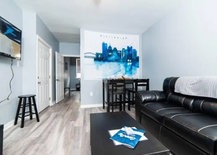 Apartment 1st Floor - Free Parking - Washer & Dryer - Agh *